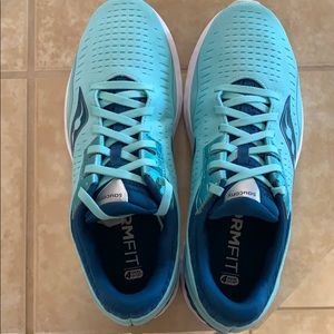 Saucony Kinvara 11- Women’s Size 9